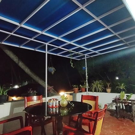 Marari Sibiya Beach Villa 马拉利库兰 外观 照片