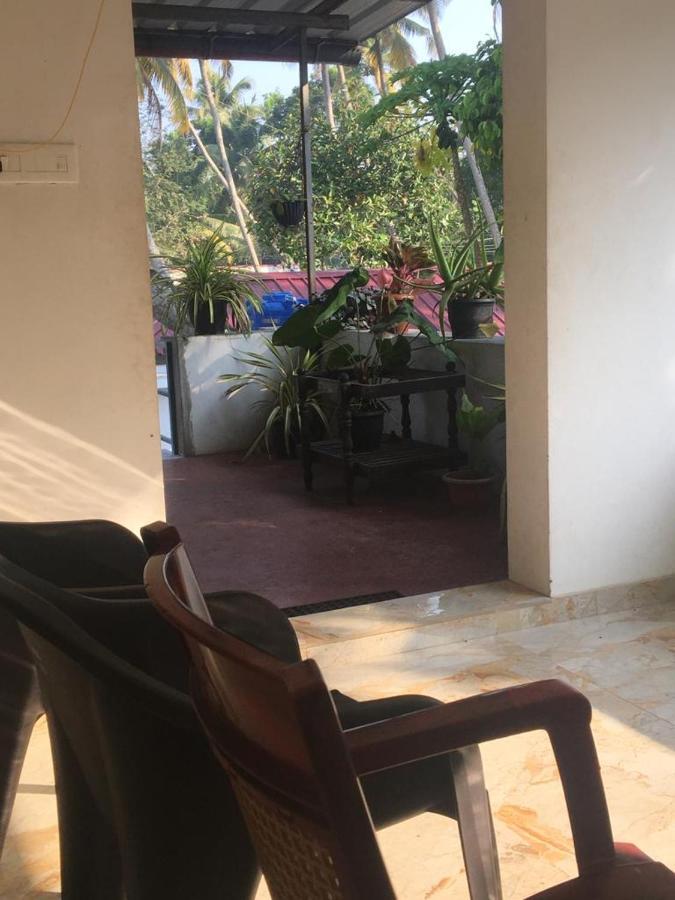Marari Sibiya Beach Villa 马拉利库兰 外观 照片