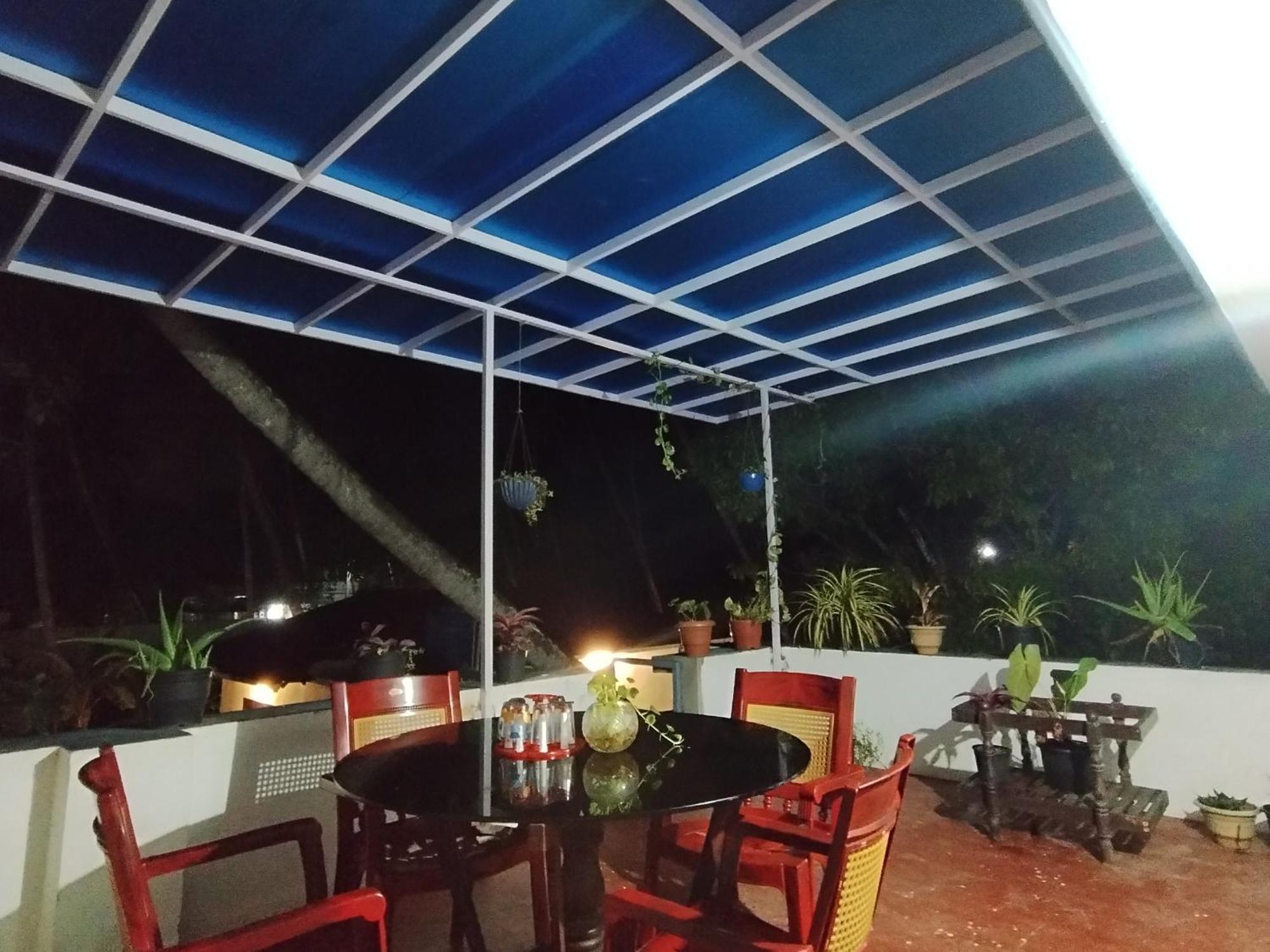 Marari Sibiya Beach Villa 马拉利库兰 外观 照片